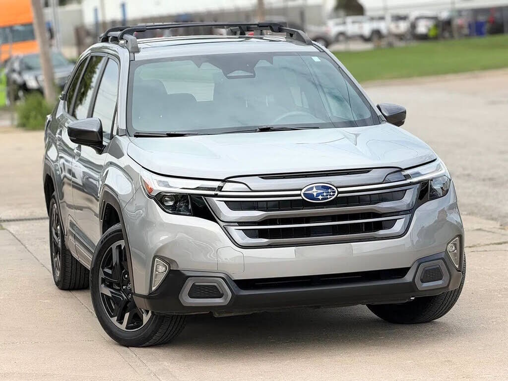 2025 SUBARU Forester