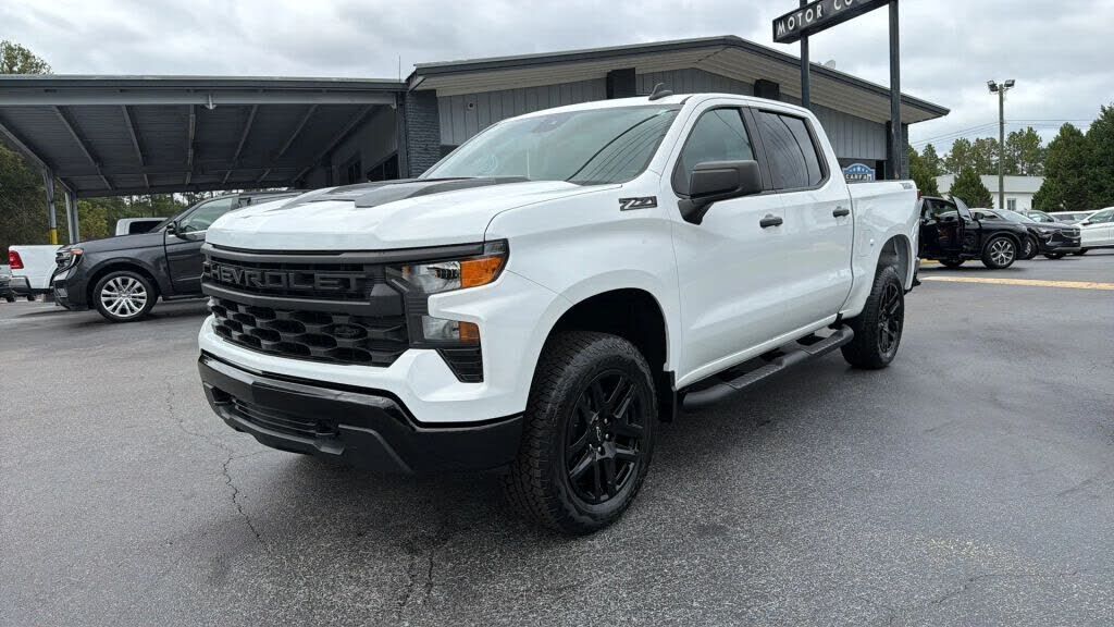 2025 CHEVROLET Silverado