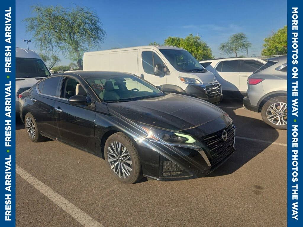 2025 NISSAN Altima