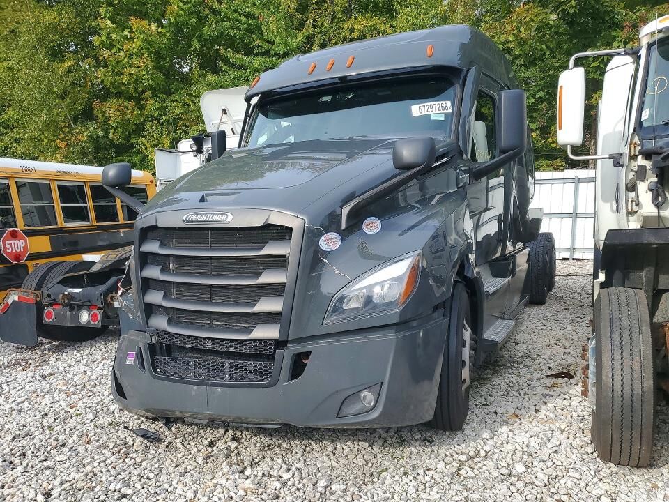 2025 FREIGHTLINER Cascadia