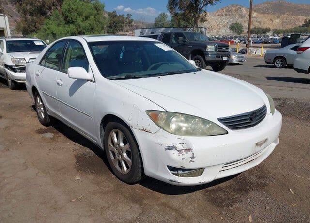 2005 TOYOTA Camry