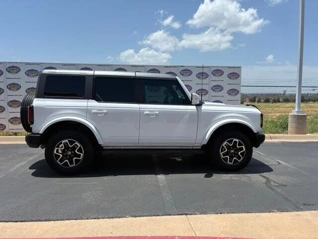 2024 FORD Bronco