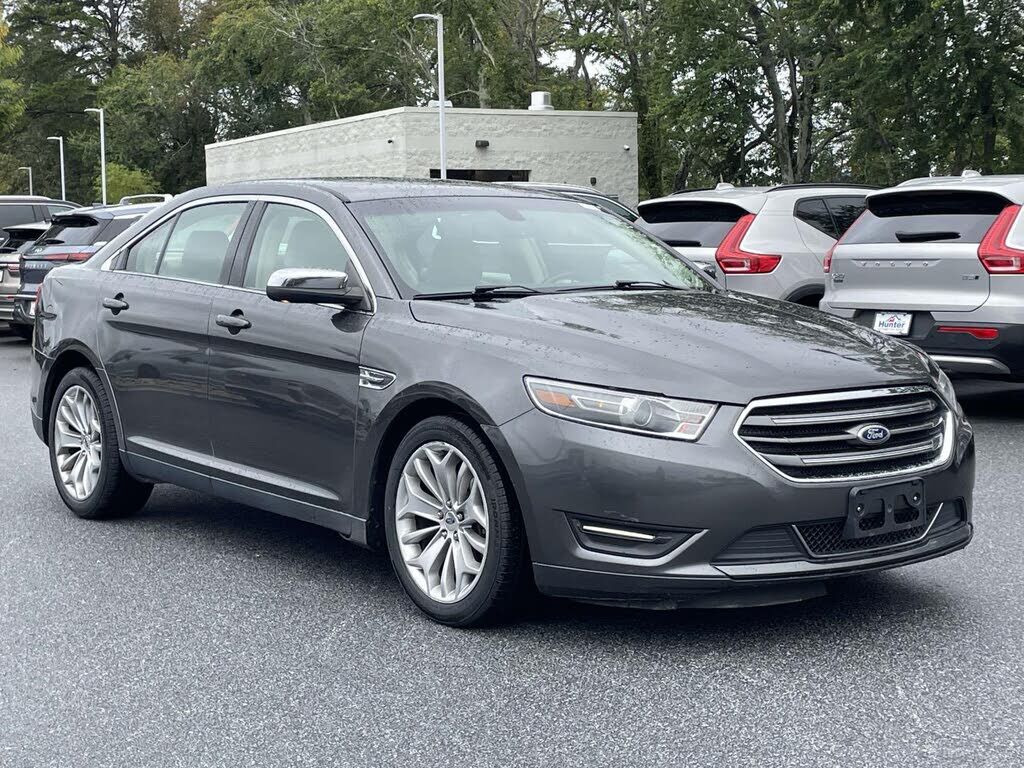 2016 FORD Taurus
