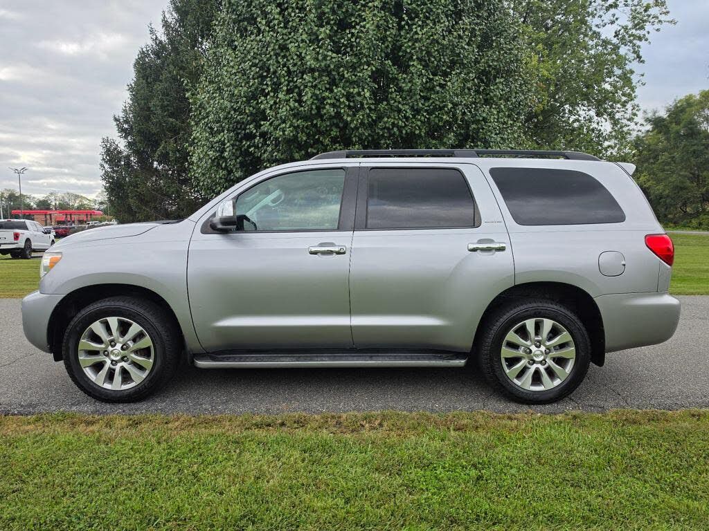 2012 TOYOTA Sequoia