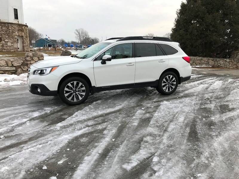2017 SUBARU Outback