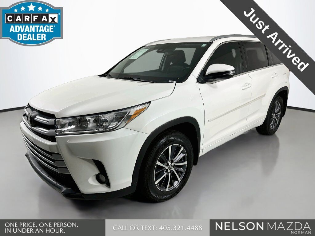 2017 TOYOTA Highlander