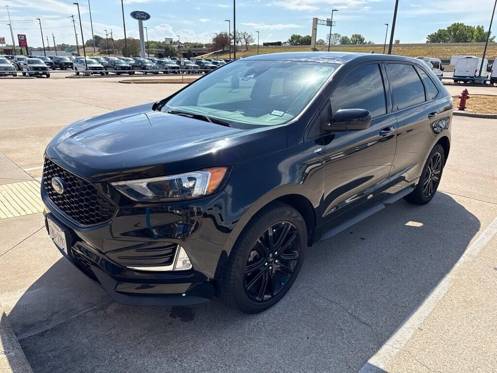 2023 FORD Edge
