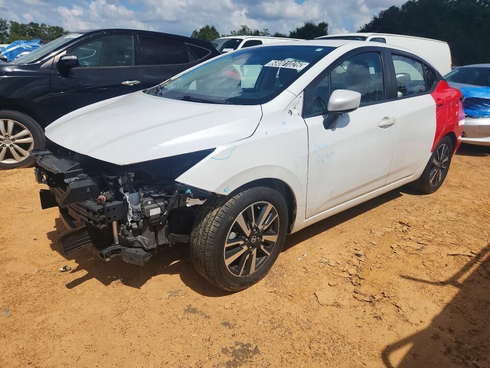 2022 NISSAN Versa