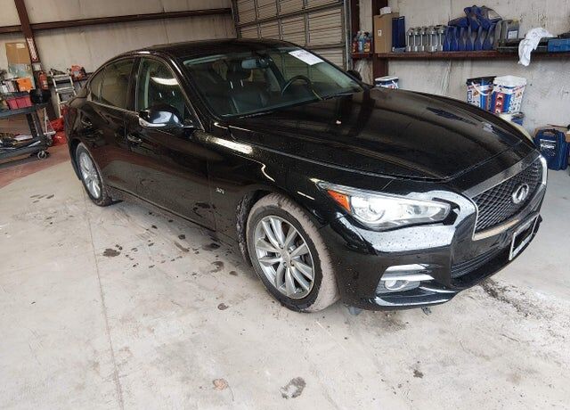 2016 INFINITI Q50