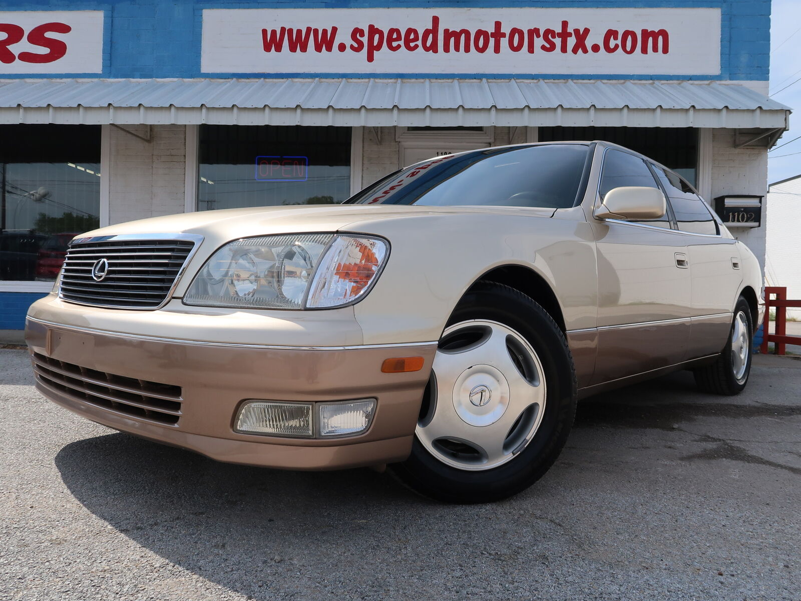 2000 LEXUS LS