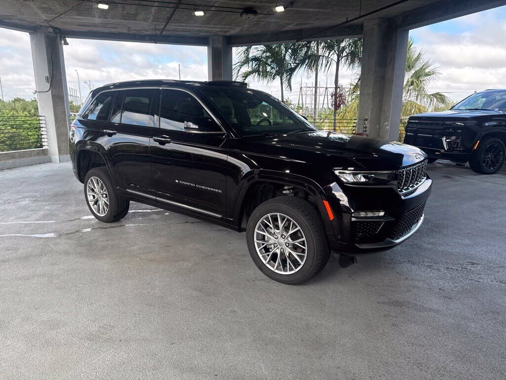 2022 JEEP Grand Cherokee