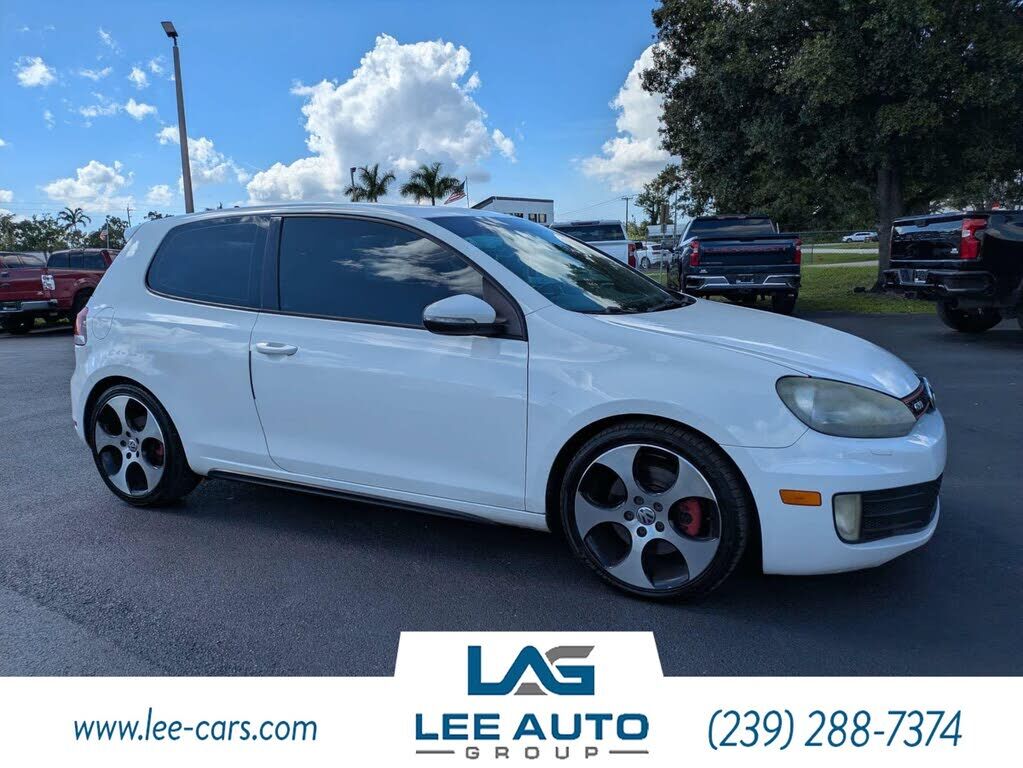 2011 VOLKSWAGEN GTI