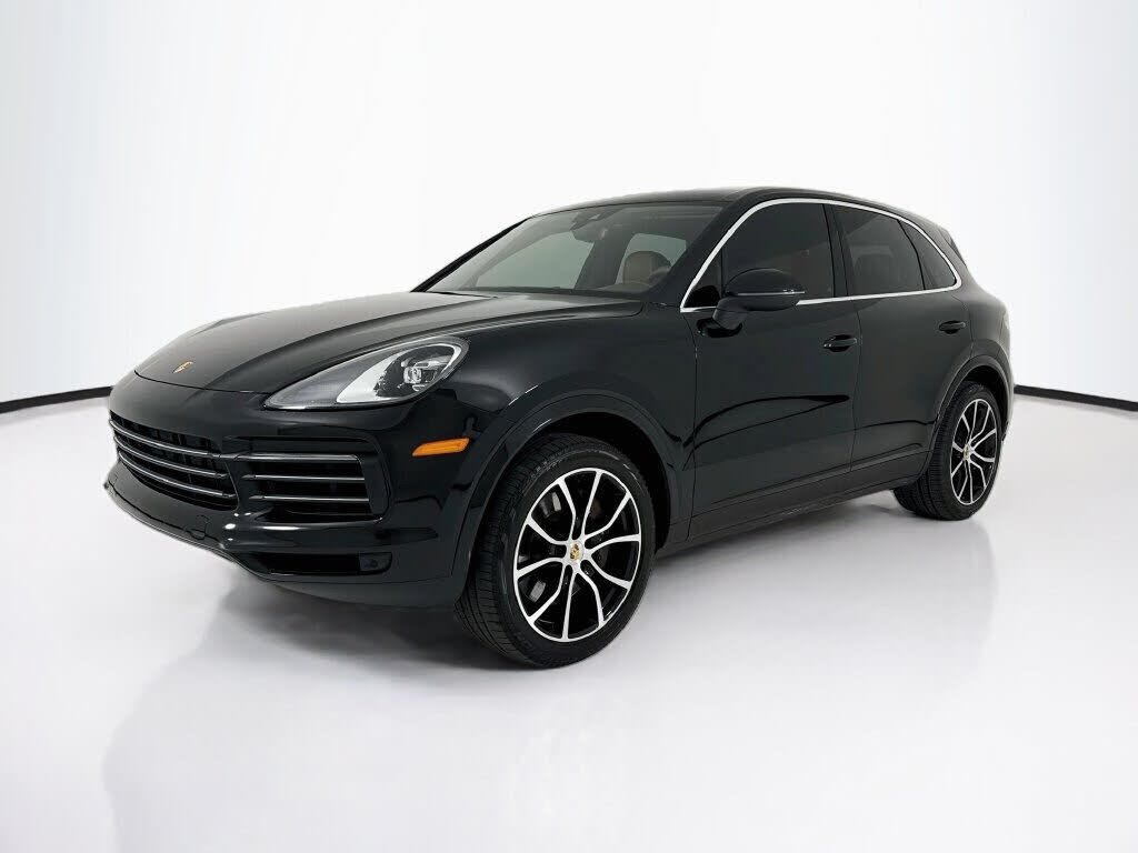 2023 PORSCHE Cayenne