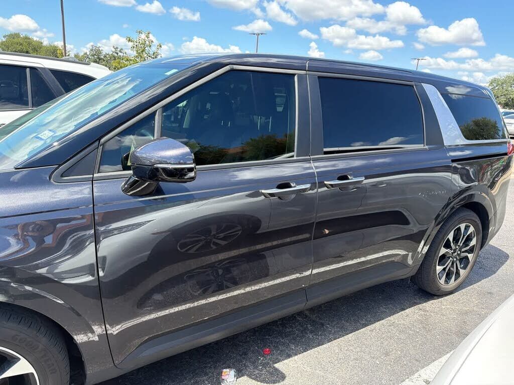 2024 KIA Carnival