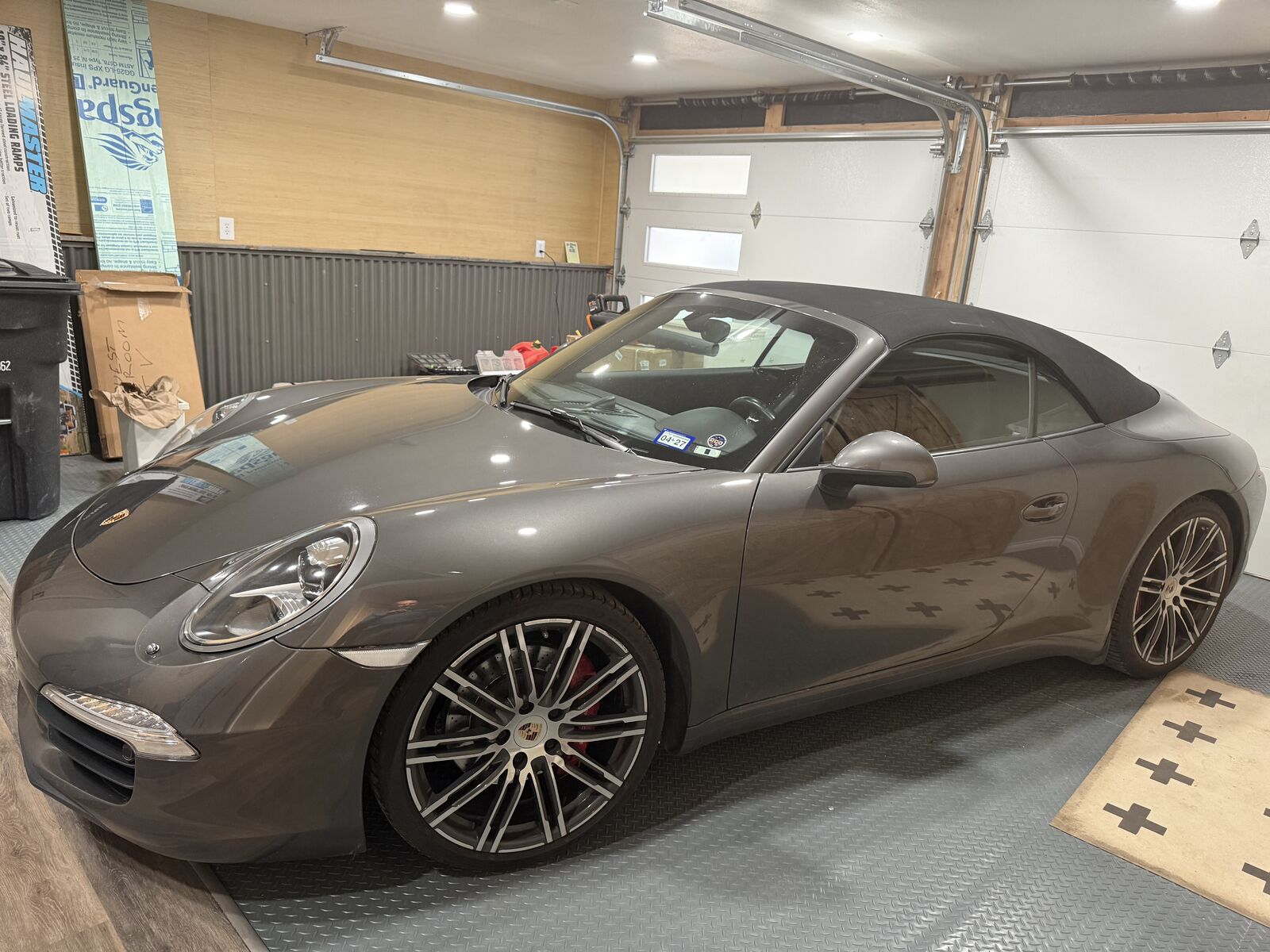 2015 PORSCHE 911