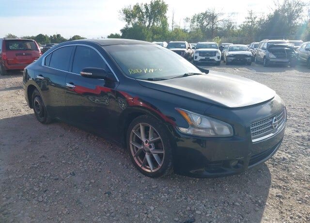 2011 NISSAN Maxima