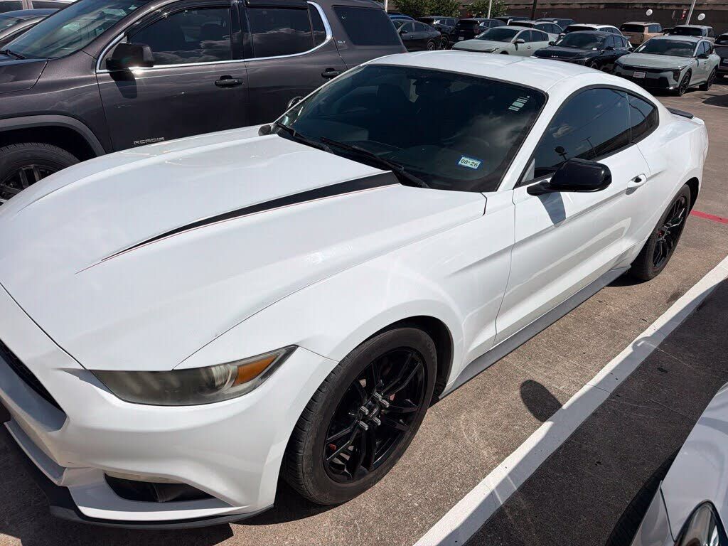 2015 FORD Mustang