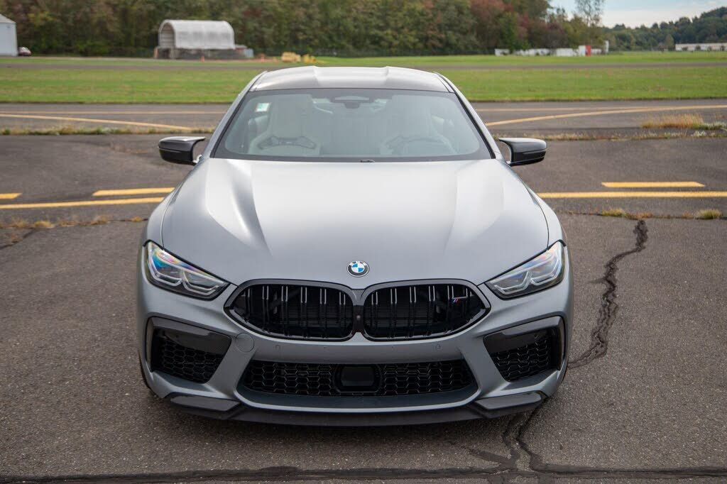 2025 BMW M8