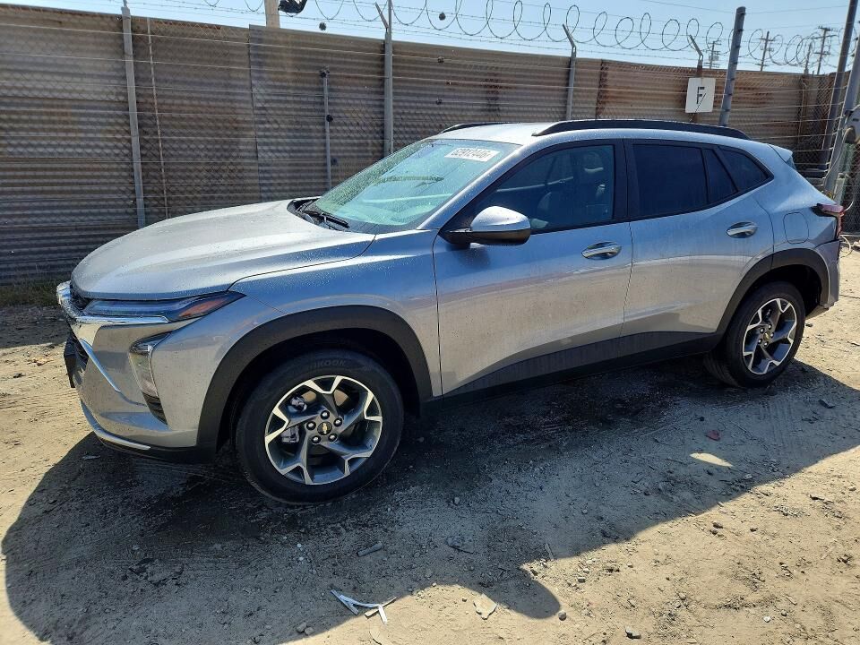 2026 CHEVROLET Trax
