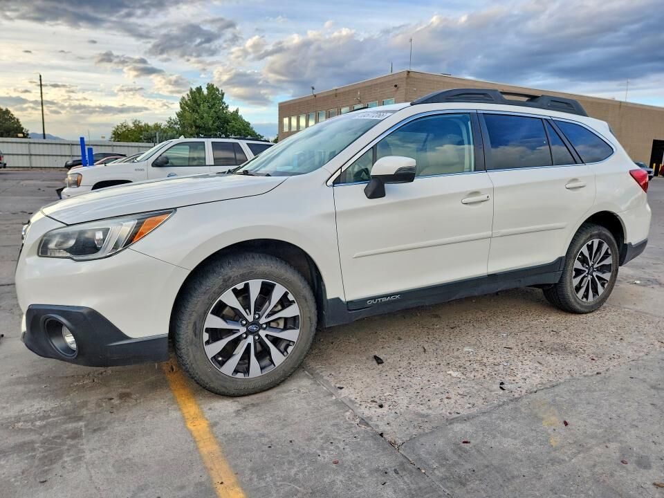 2016 SUBARU Outback