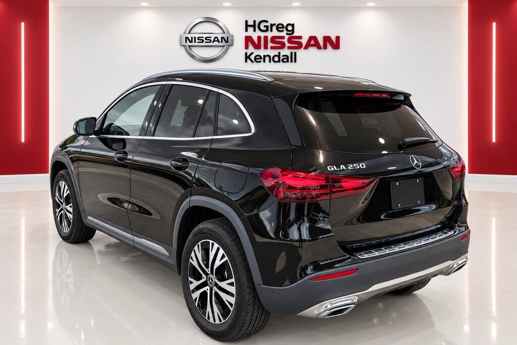 2025 Mercedes-Benz GLA-Class