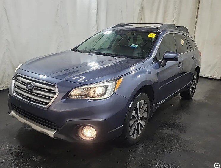 2016 SUBARU Outback