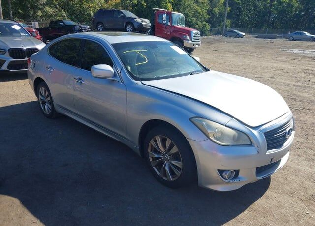 2012 INFINITI M37