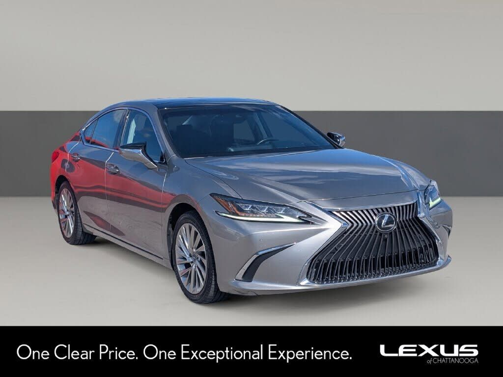 2019 LEXUS ES