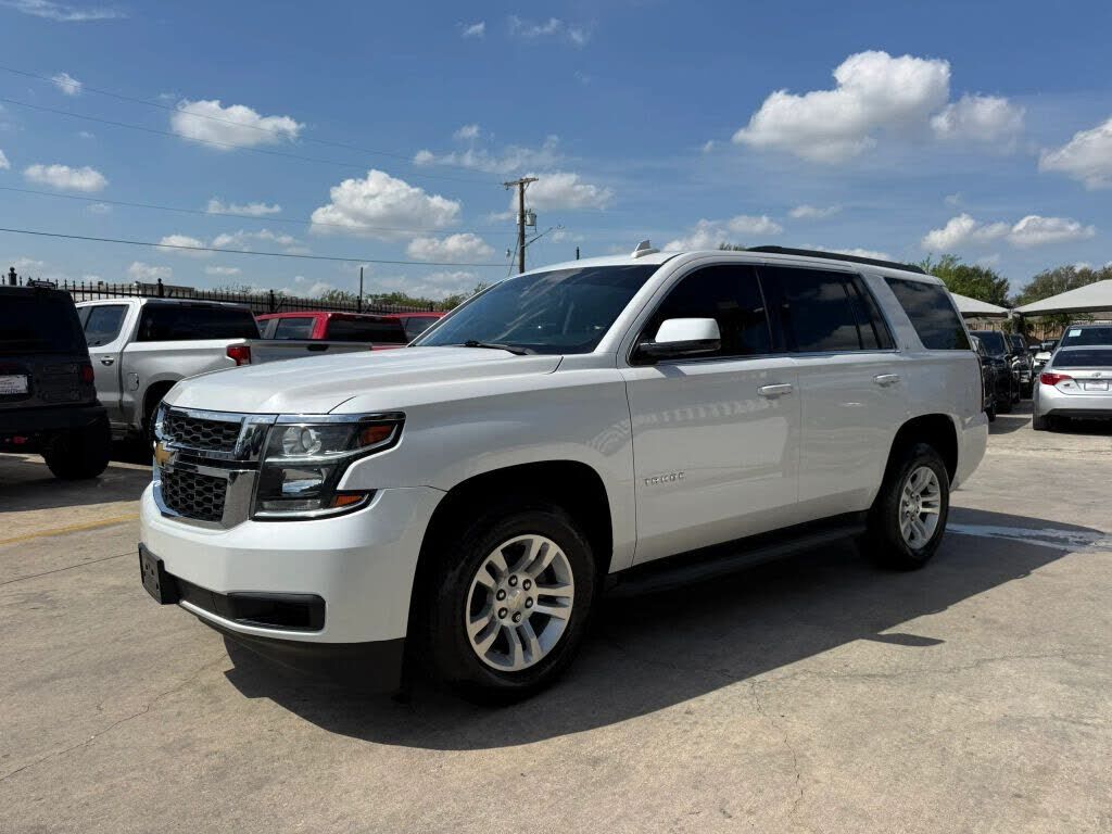 2017 CHEVROLET Tahoe
