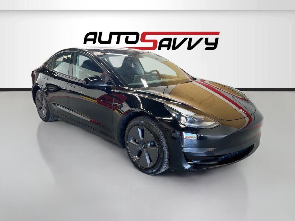 2023 TESLA Model 3