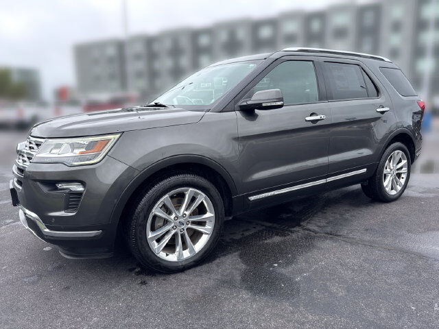 2018 FORD Explorer