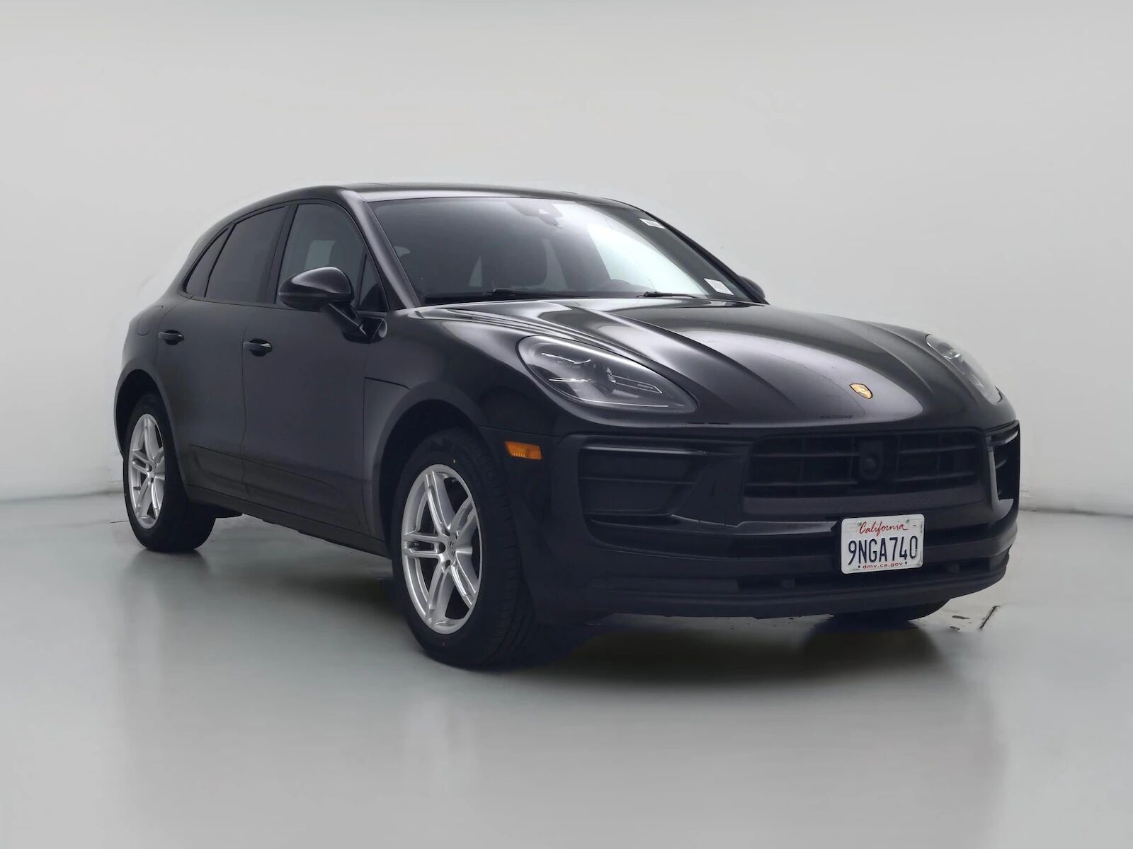 2024 PORSCHE Macan