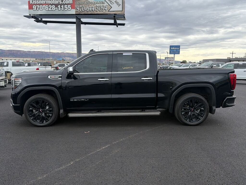 2023 GMC Sierra