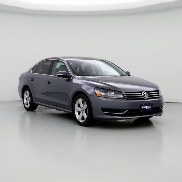 2013 VOLKSWAGEN Passat