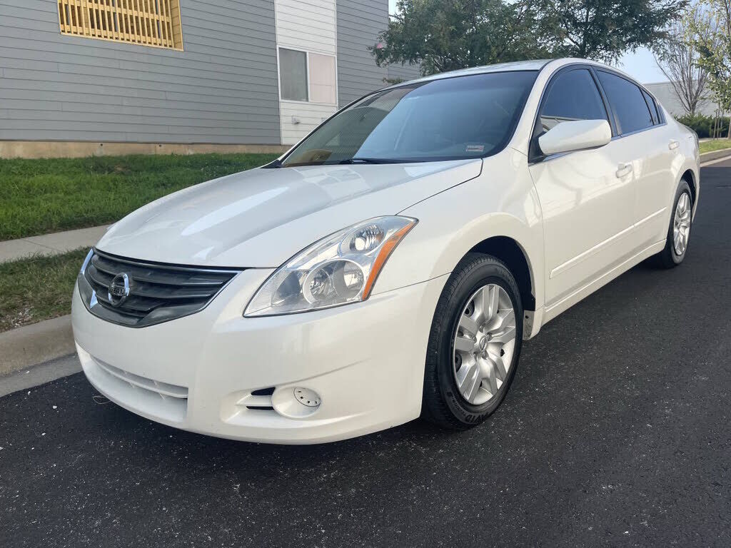 2012 NISSAN Altima