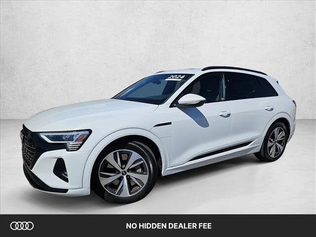 2024 AUDI Q8