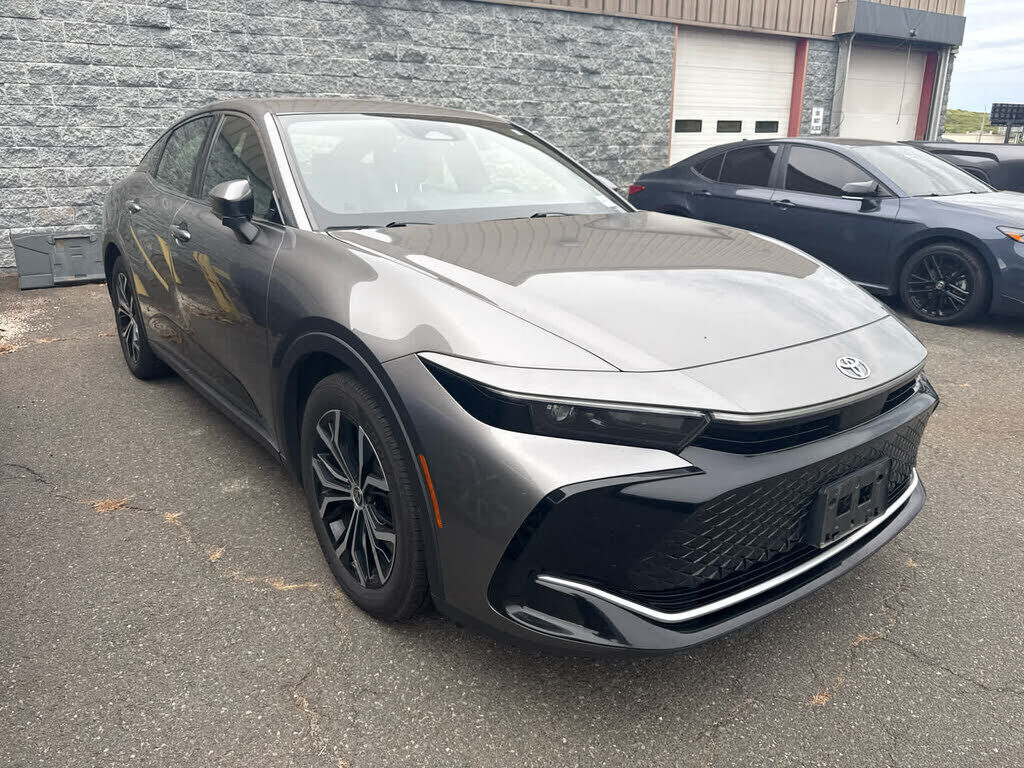 2023 TOYOTA CROWN