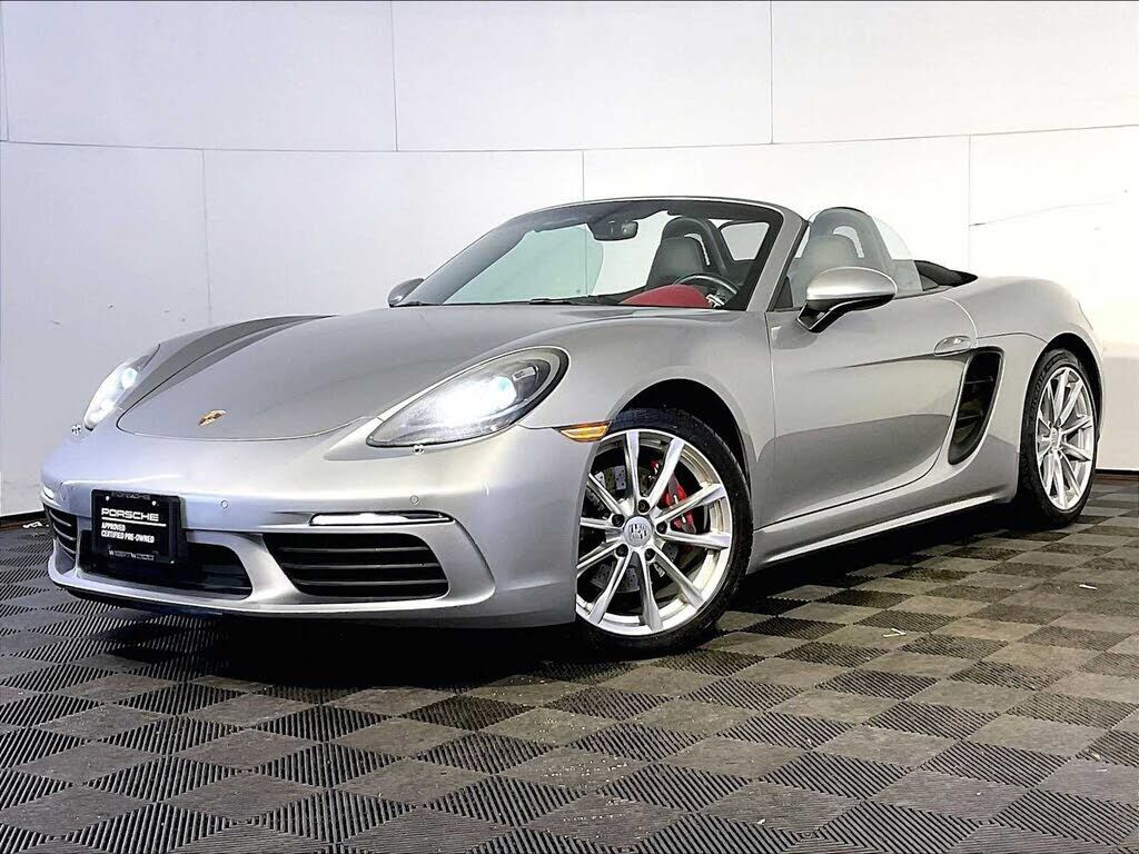 2017 PORSCHE Boxster