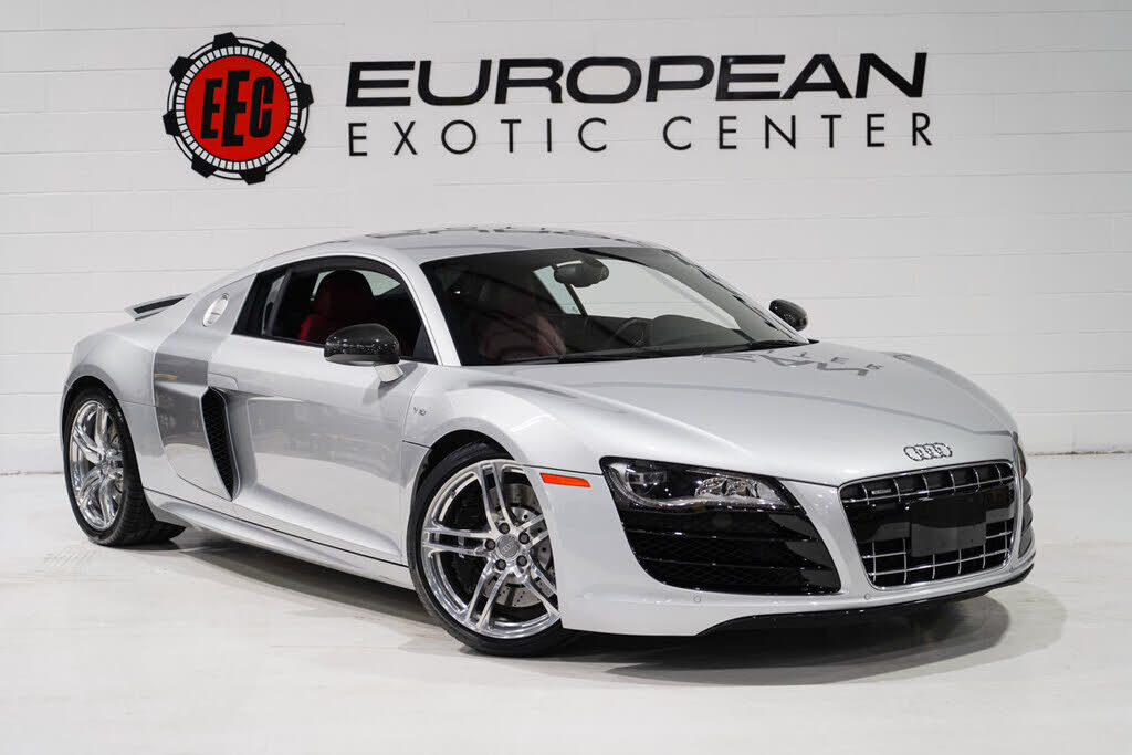 2010 AUDI R8