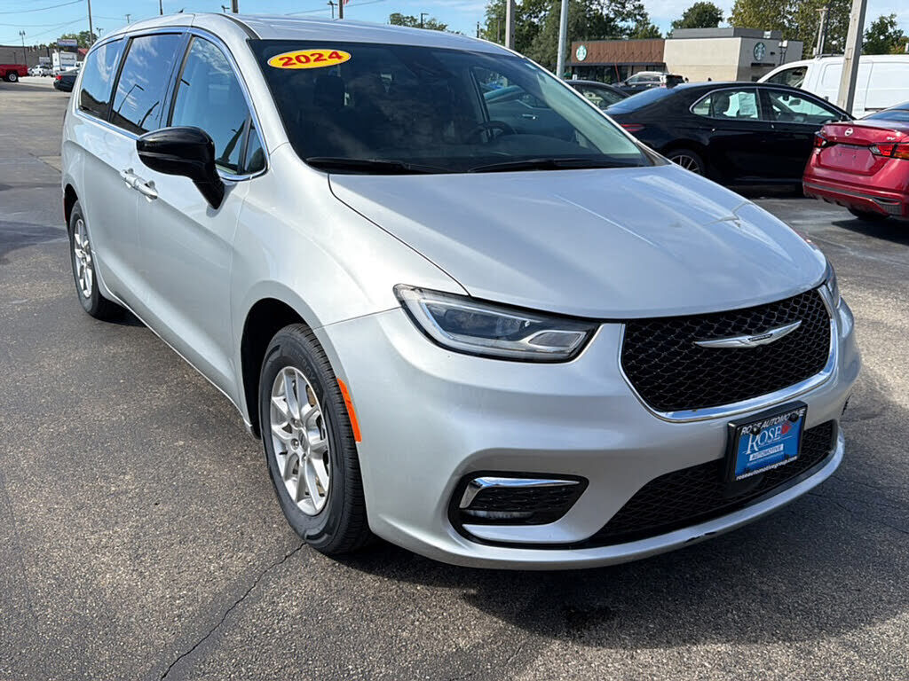 2024 CHRYSLER Pacifica