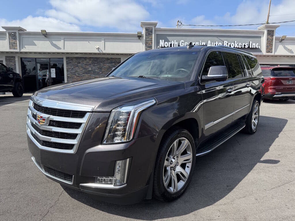 2017 CADILLAC Escalade ESV