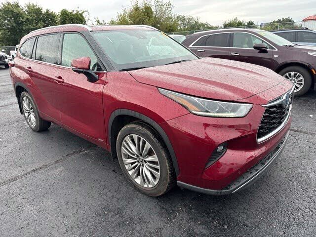 2023 TOYOTA Highlander