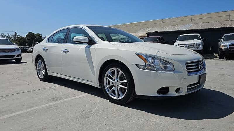 2014 NISSAN Maxima