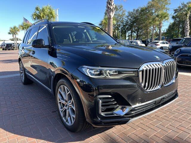 2021 BMW X7