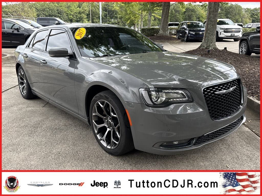 2017 CHRYSLER 300