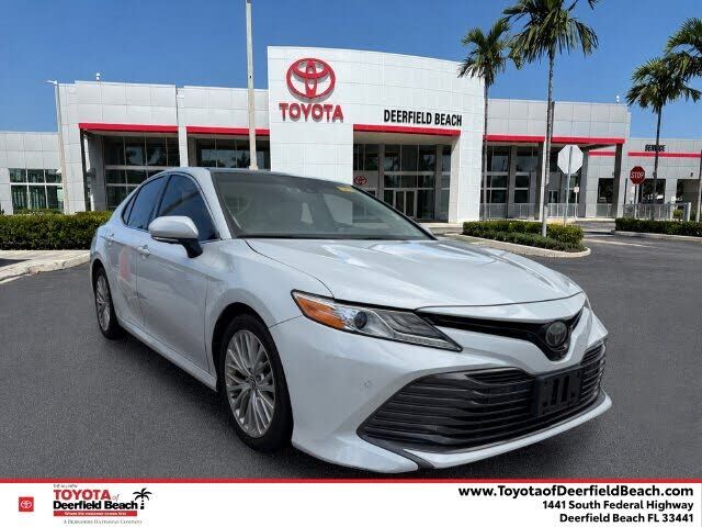 2018 TOYOTA Camry
