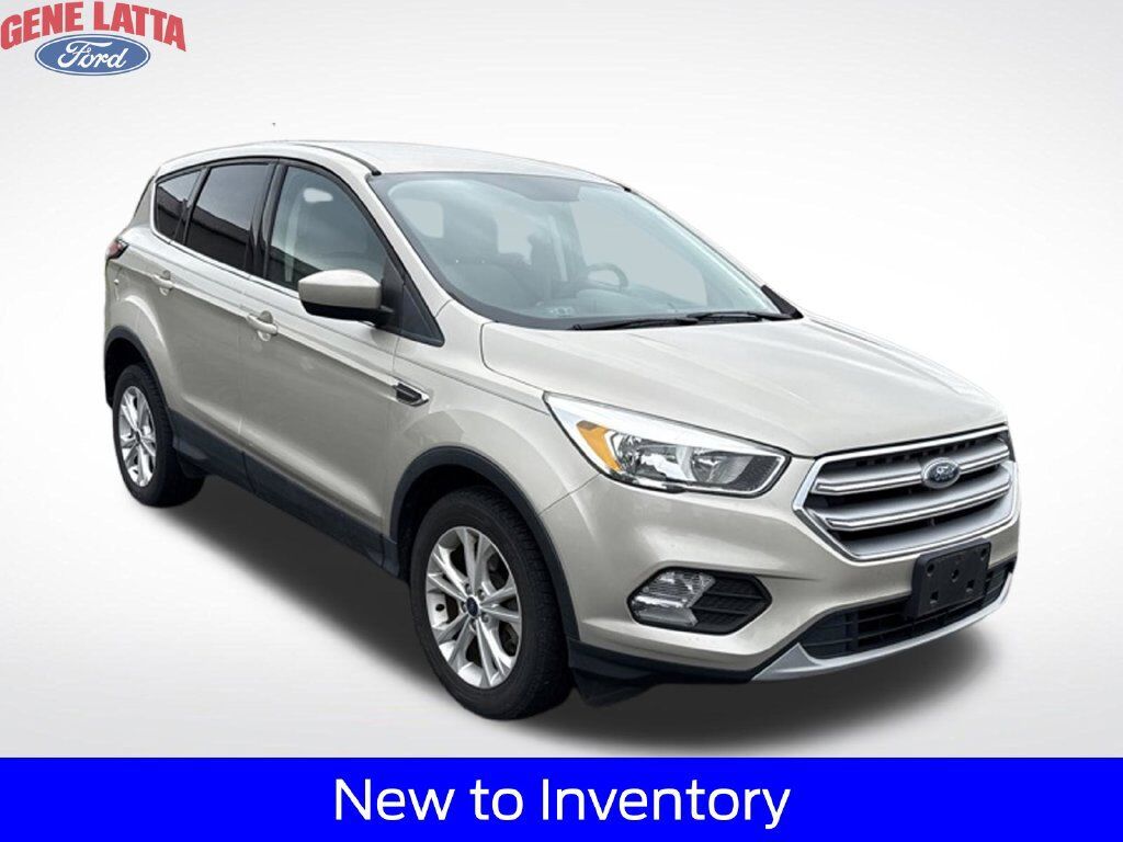 2017 FORD Escape