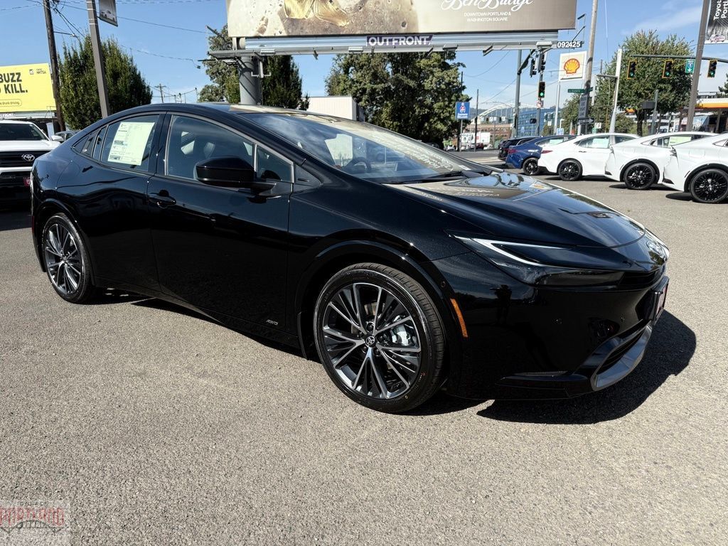2027 TOYOTA PRIUS