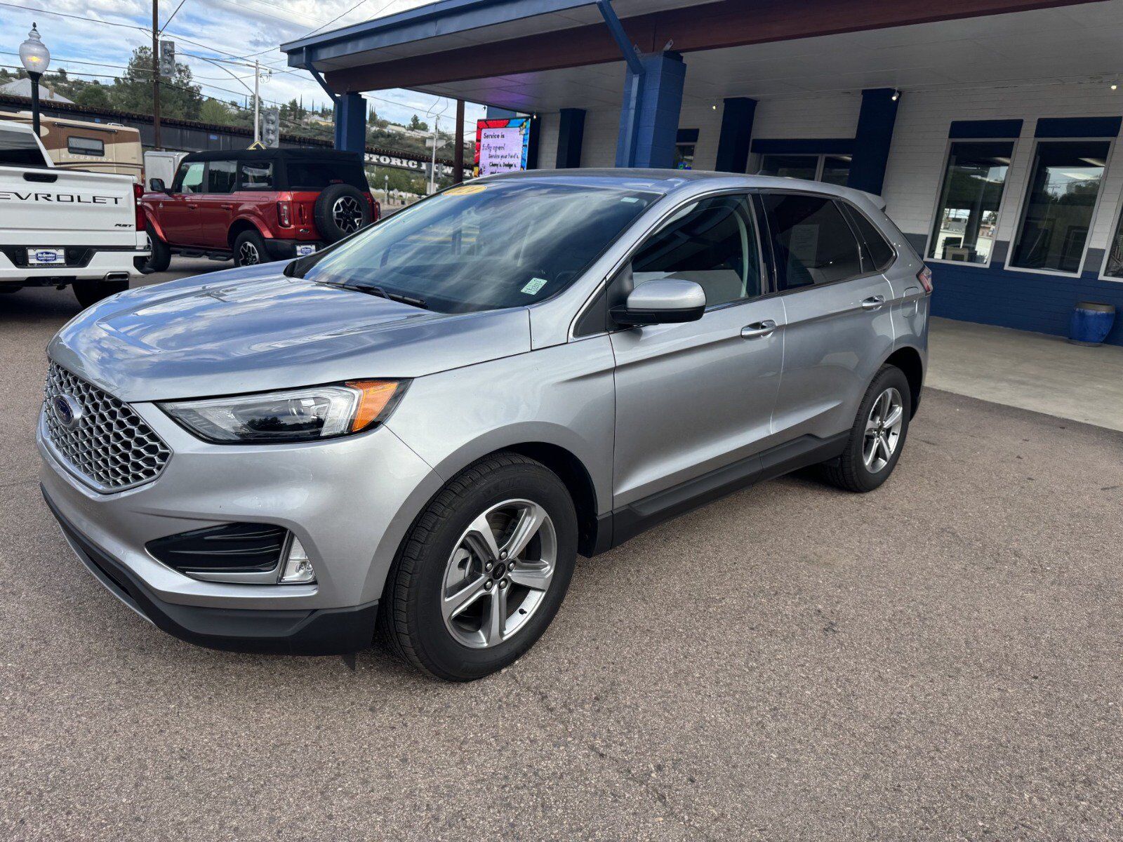2024 FORD Edge
