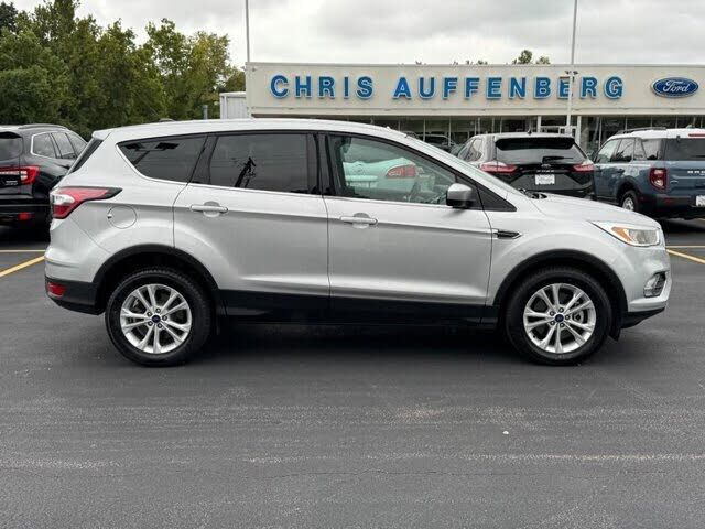 2017 FORD Escape